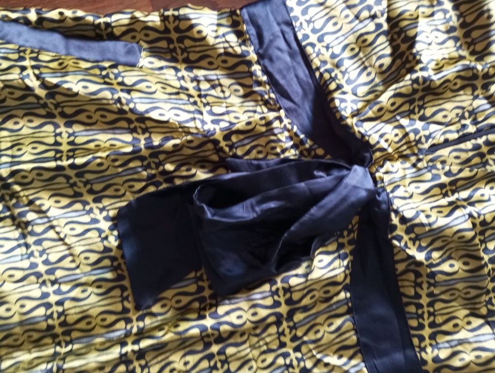 Max & Co 100% silk  рокля .