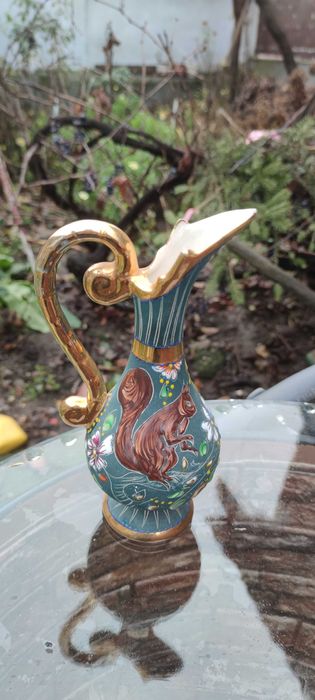 Două vaze de colecție, pictate manual.