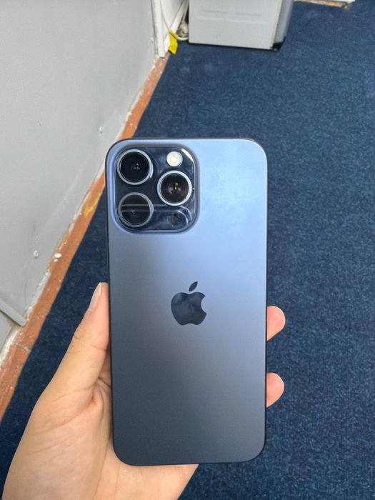 Айфон 15 про мах