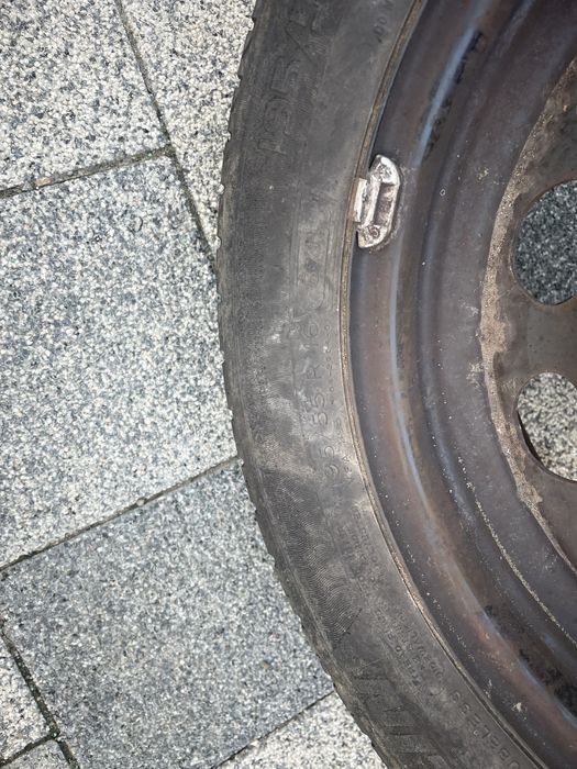 Vand 2 cauciucuri cu jannte de tabla 195\55/16