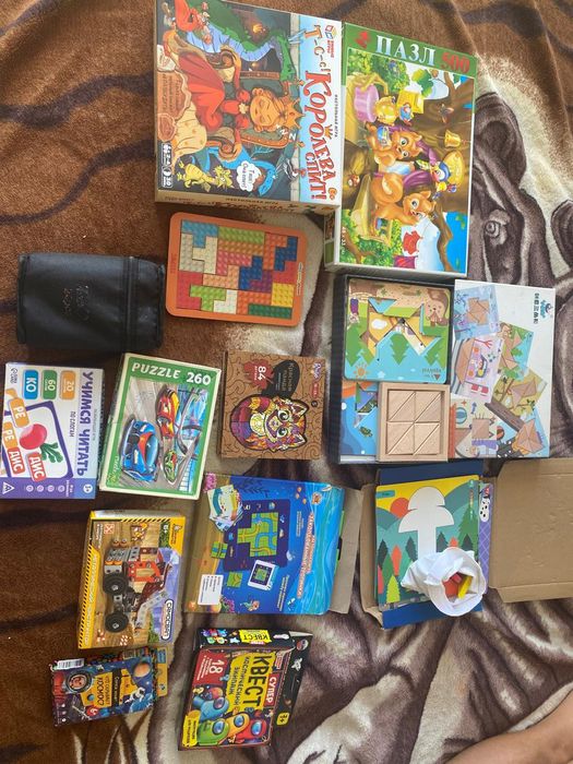 Комплект игрушек одним лотом