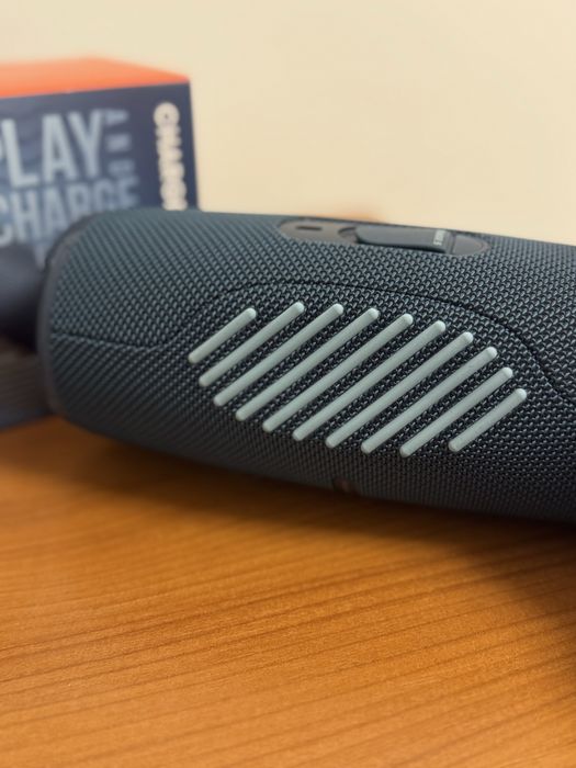 Boxa JBL Charge 5, folosita 2 luni