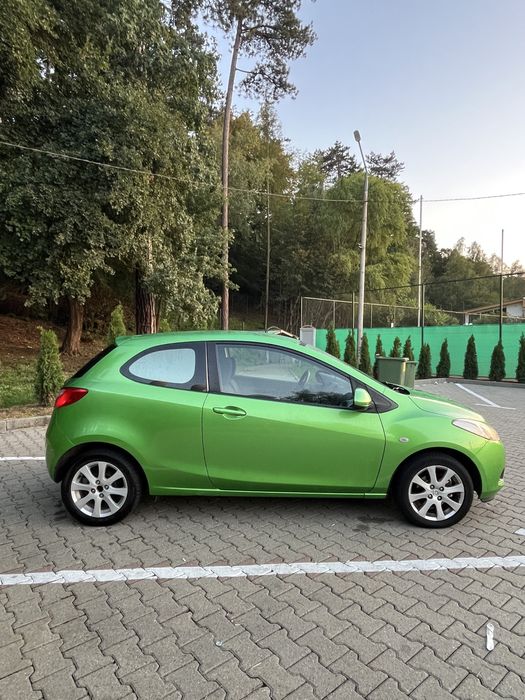 Mazda 2 // 1.3 benzina // An 2010 // 116.000 KM