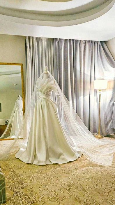 Rochie de mireasa din matase tip Mikado