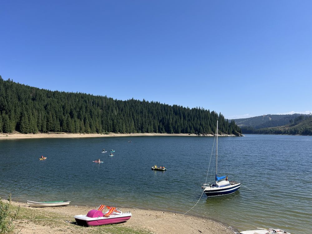 Cabana de închiriat pensiune vila Lac Belis marisel