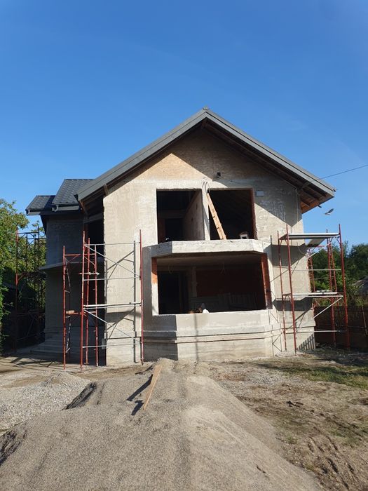 Tencuiala mecanizata