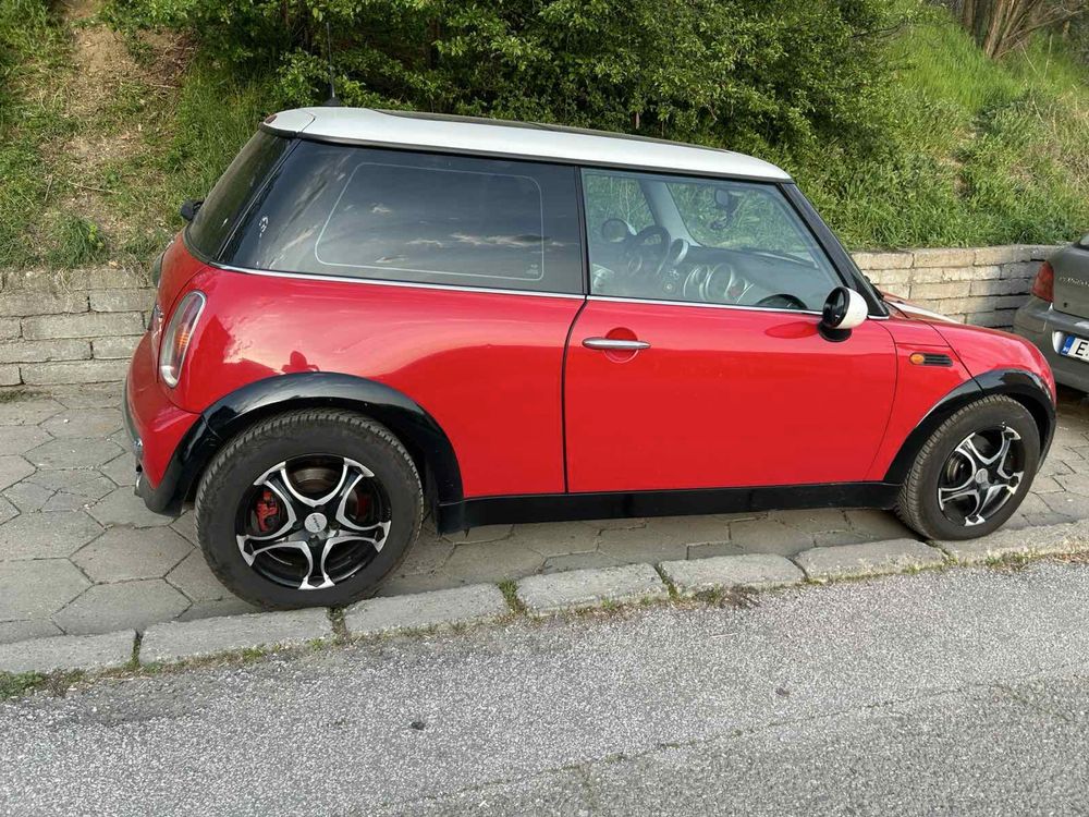 Mini Cooper 1.6 бензин 116к.с.
