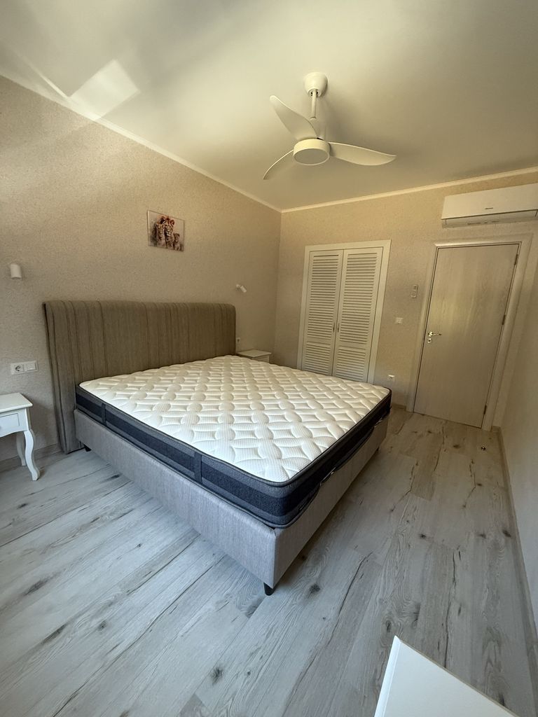 Дава се под наем Тристаен апартамент в Варна, Чайка - 100 кв.м за 1500 € - Снимка #4