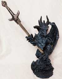 Statueta decor Dragon cu Sabie (Game of Thrones) din rășină acrilică,