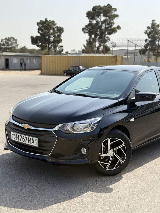 Chevrolet Onix 3 LT MT