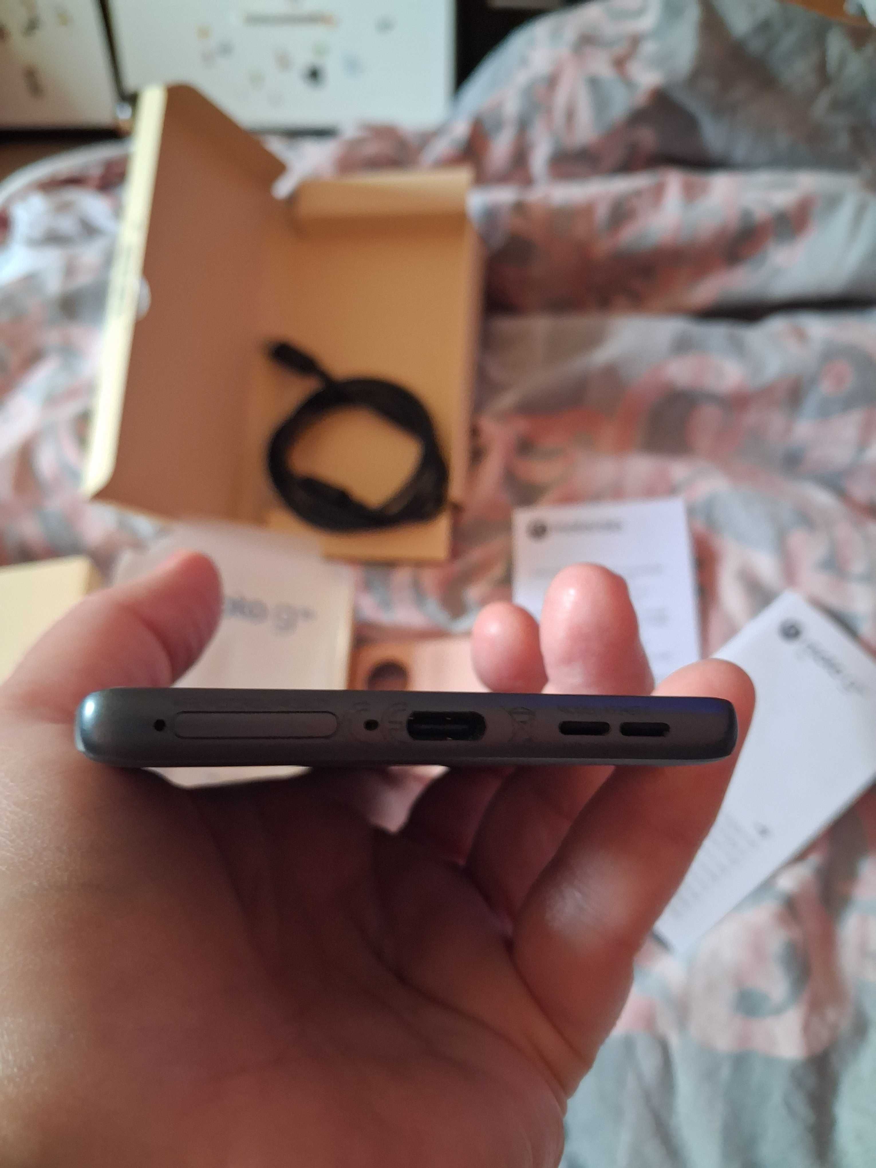 Motorola g85, 256GB,сив