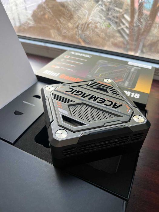 ACEMAGIC AM18, Ryzen 7 8845HS, 780M, 32 GB DDR5 5600 MHz, SSD 1TB, 4K
