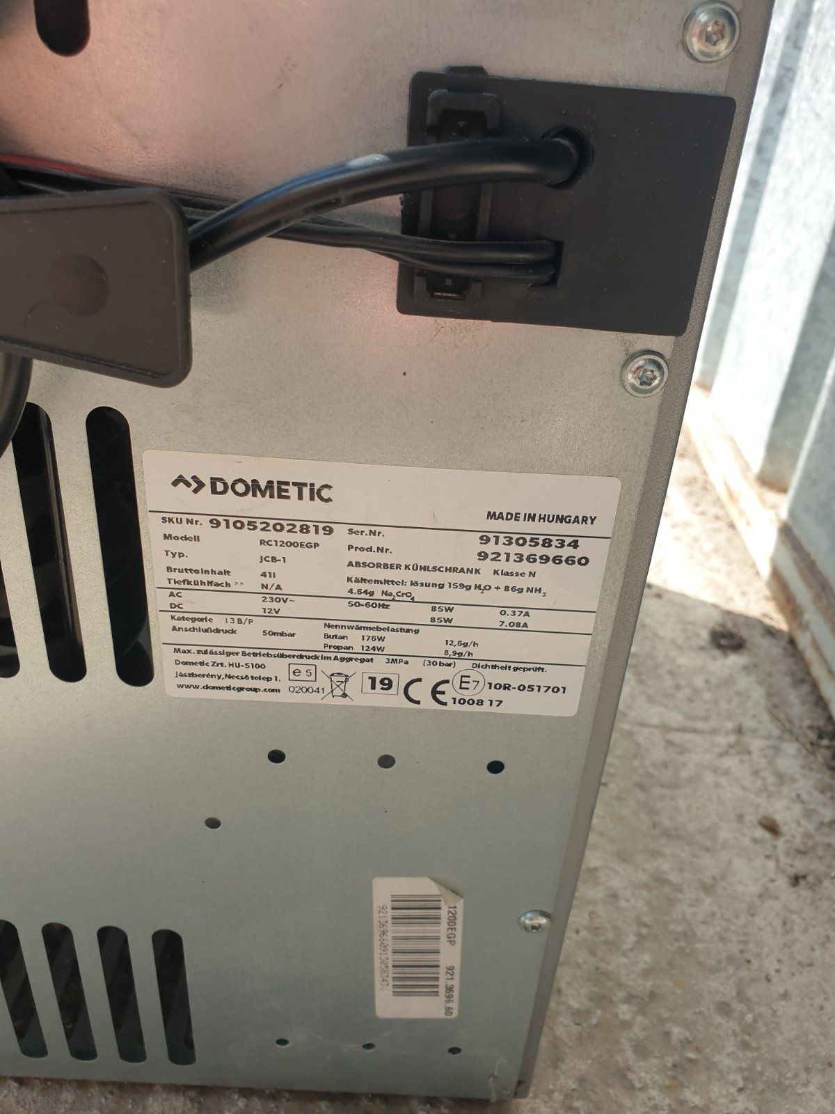 Хладилна чанта на газ dometic