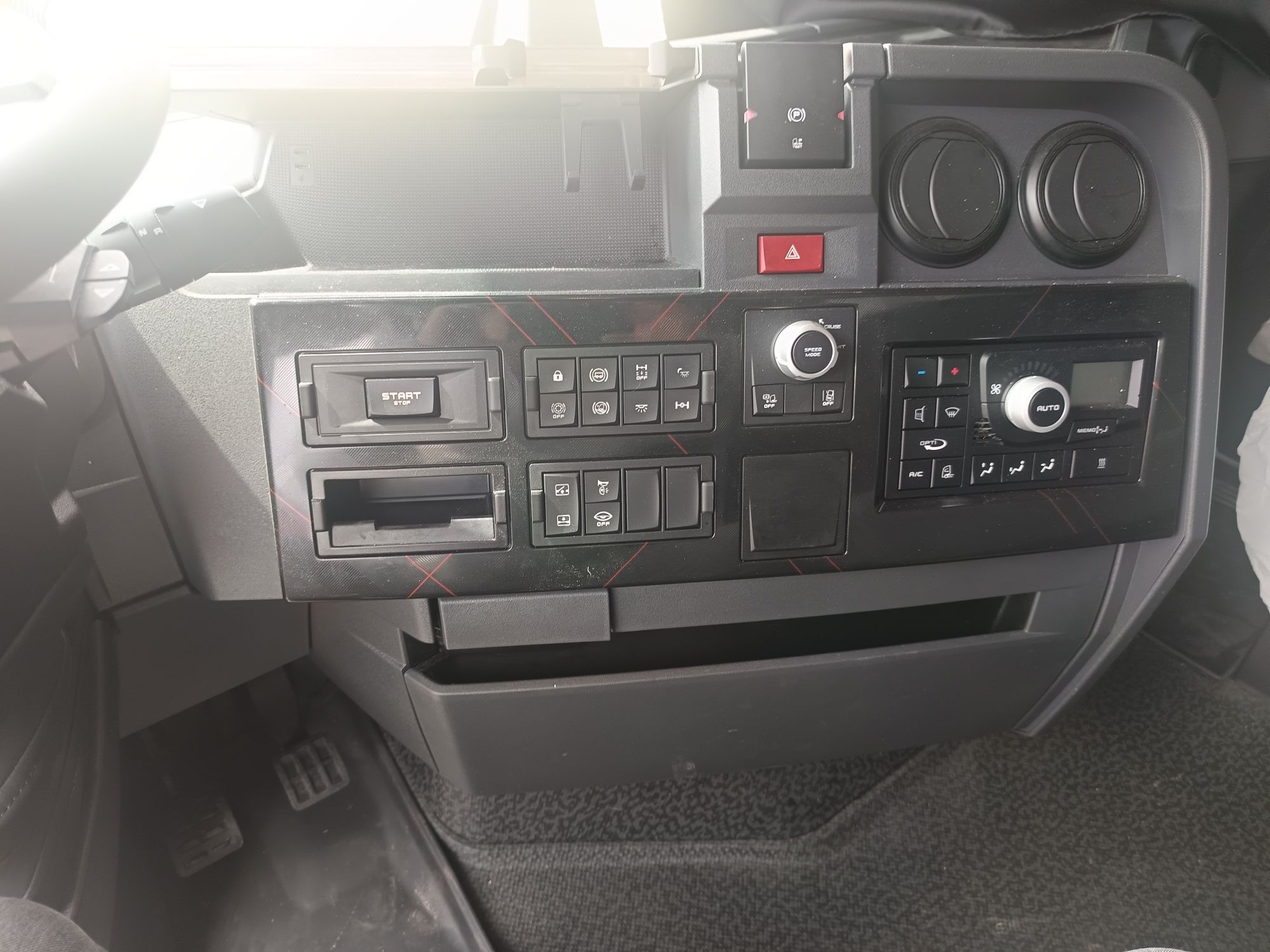 Vând sau schimb Renault T520