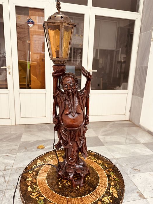 Ръчно резбована дървена лампа – ориенталски стил (ок. 1955–1970 г.)