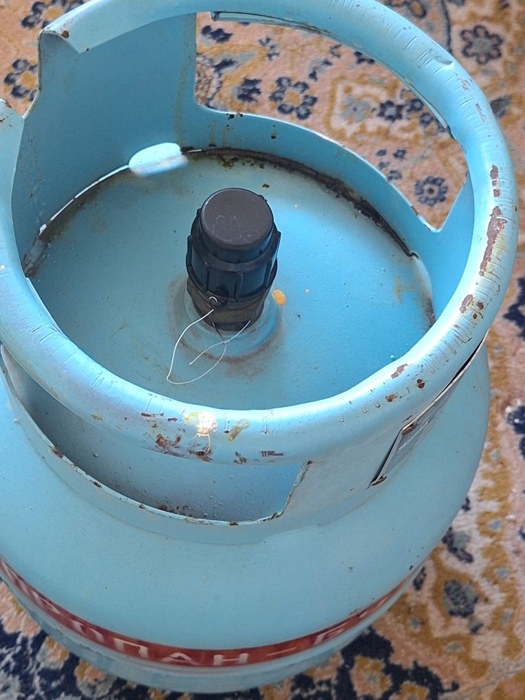 Нови газови бутилки 2 броя.