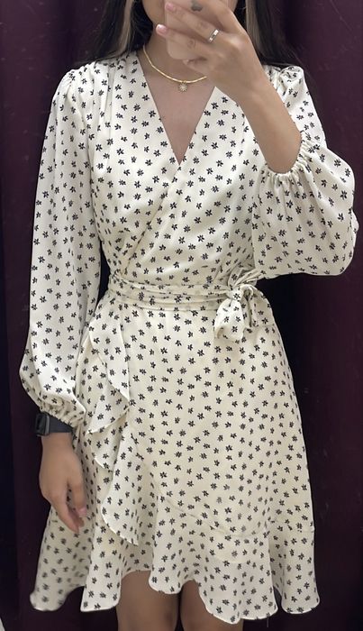 Продам платье бренда Lichi