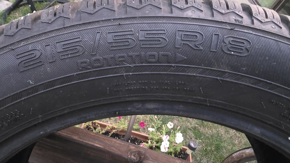 Зимни гуми 215 55 18. Nokian Tyres SUV 4