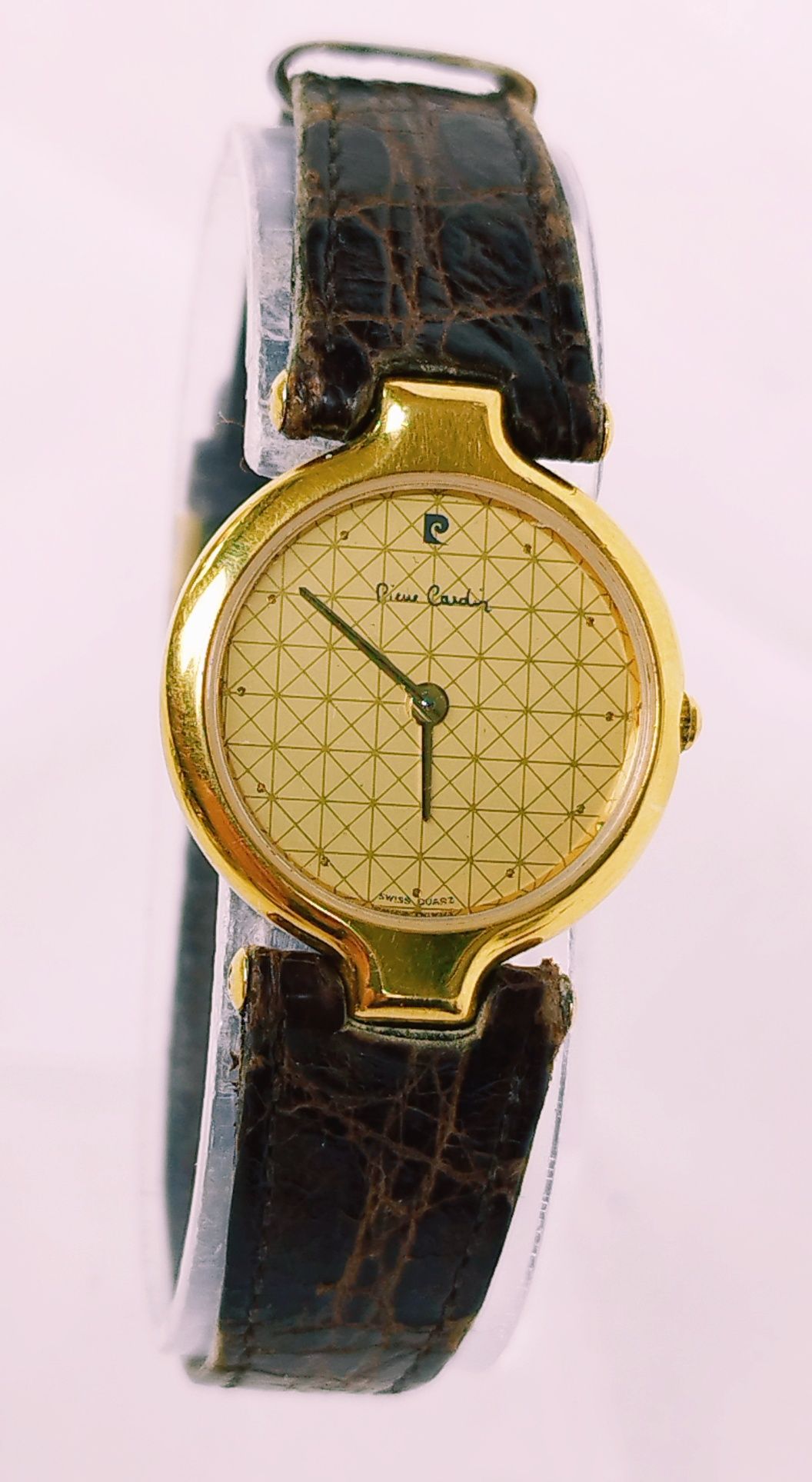 Ceas de dama Pierre Cardin cu quartz, din oțel si curea din piele.