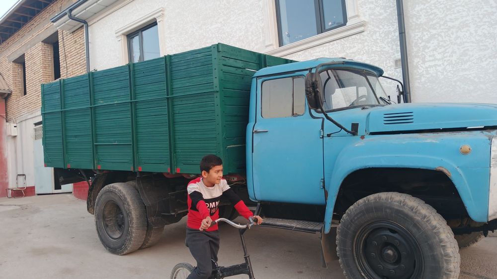 Yili 1992 Zil 130 mator karopka bolgan polni zbor