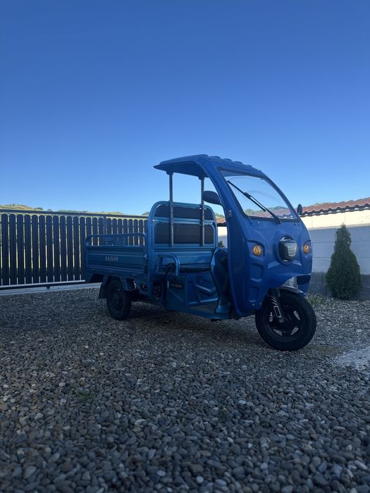 Vand scuter electric 3 roti