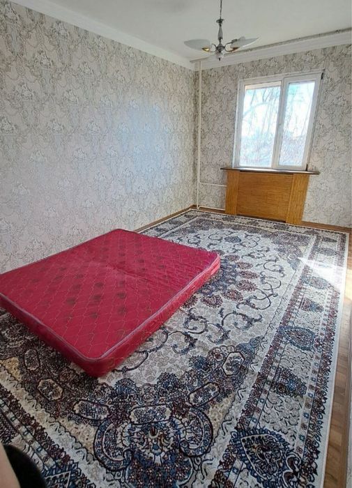 Yunsobod Shaxriston metroga yaqin 2/3/4/50 kv srochniy variyant