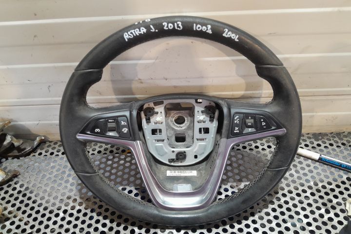 Volan cu comenzi 13351029 Opel Astra J [facelift] [2012 - 2018] Sport