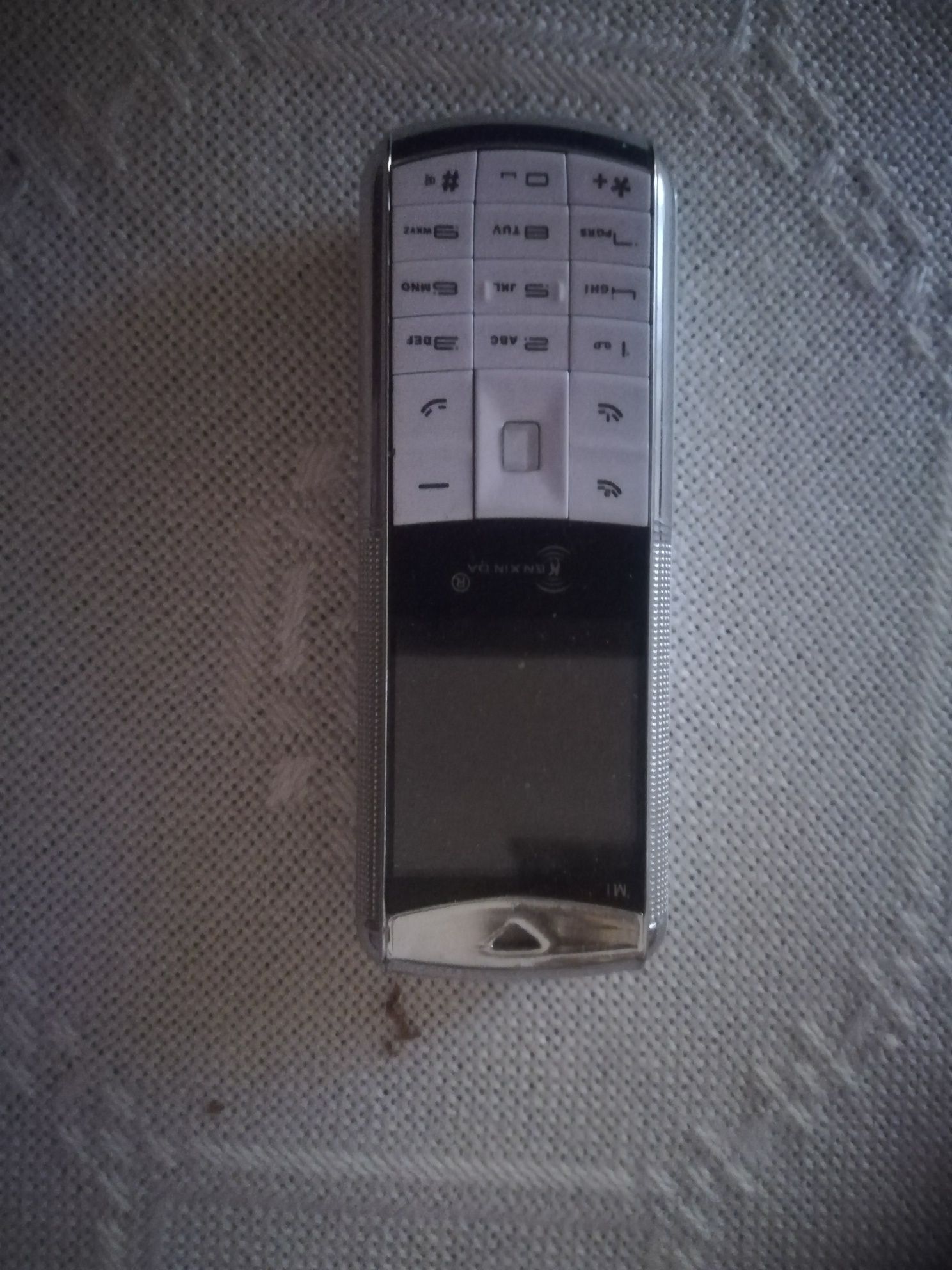 Mini telefon metalic