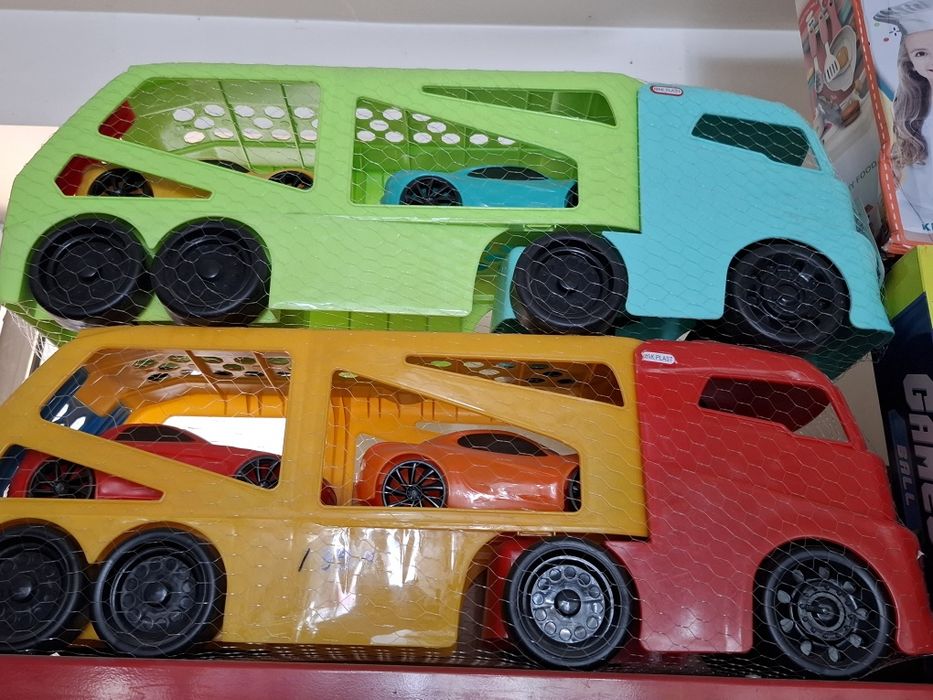 Bolalar uchun o'yinchoq katta moshina tashuvchi trak 3 tasi 1 da