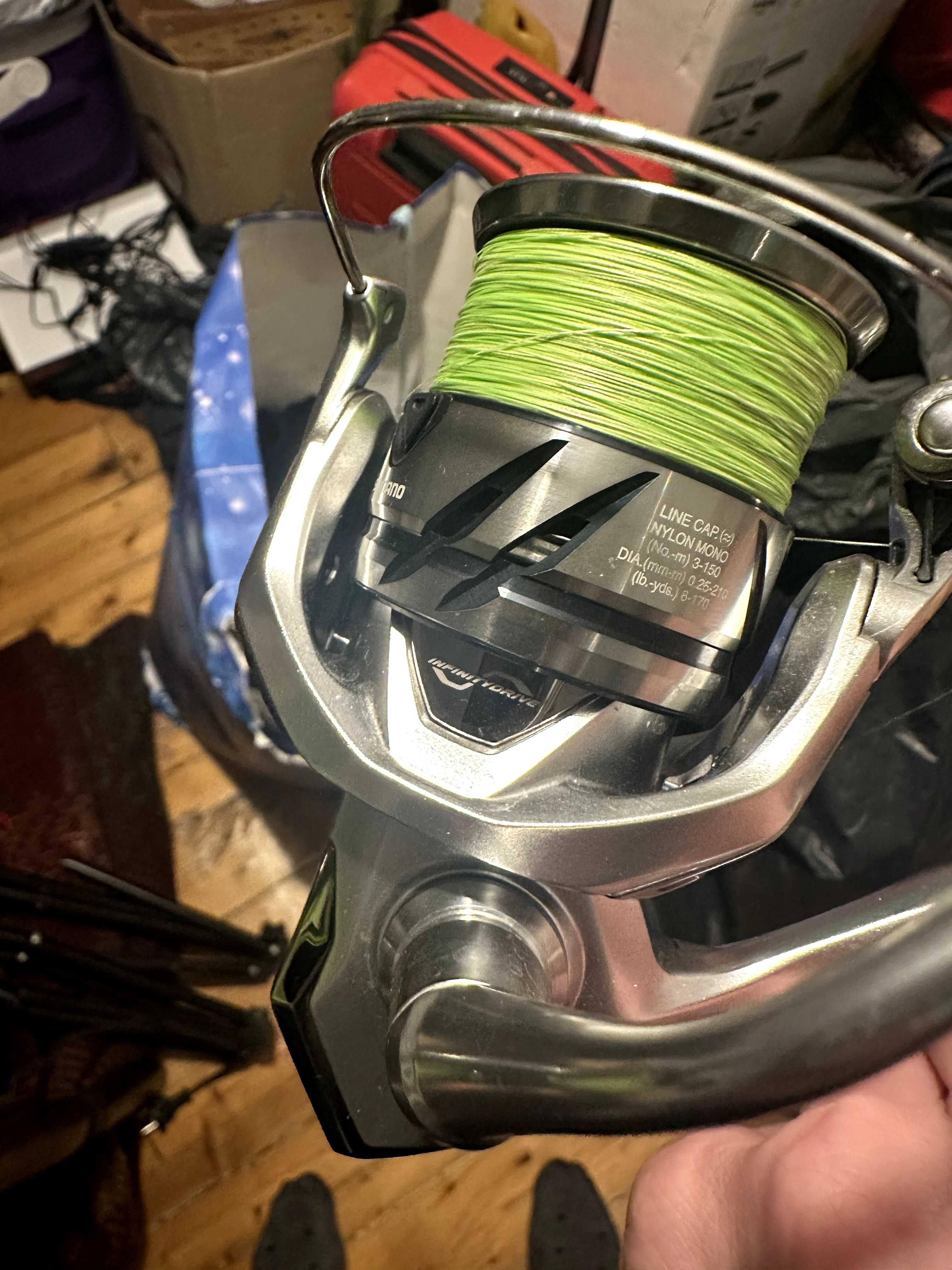 Shimano Stradic FL 3000 с навито влакно