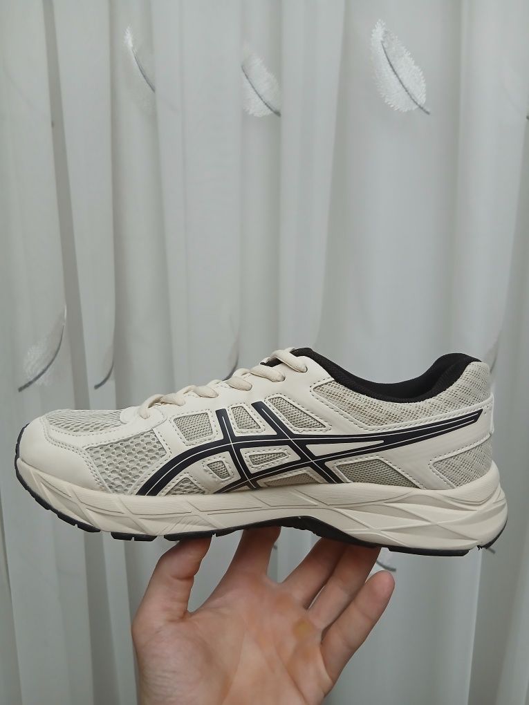 Asics GEL-contend 4 razmer 41.5