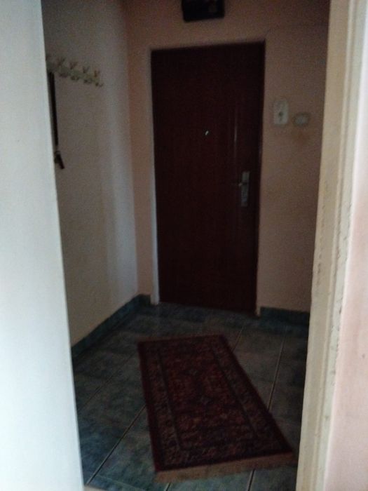 Închiriez apartament 2 camere