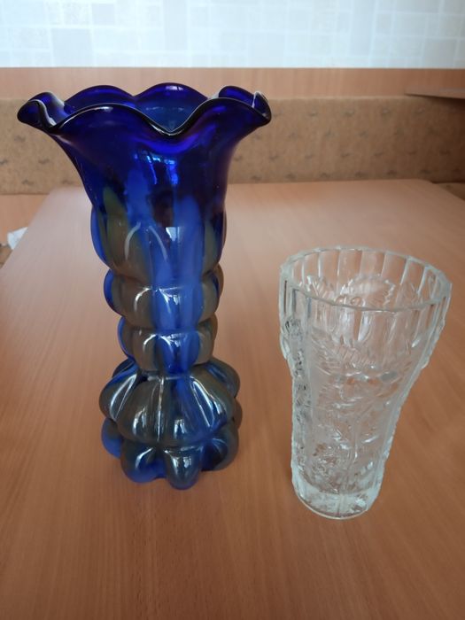 Цветочные вазы разные