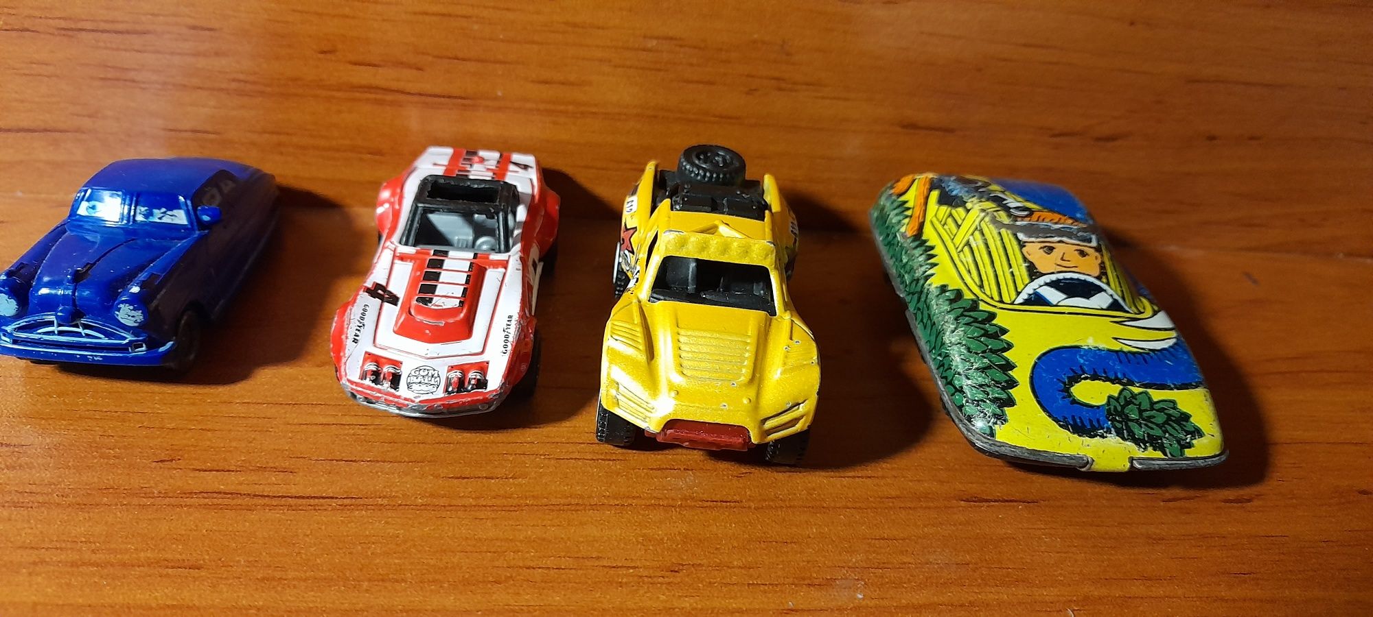 Колекция колички Disney Pixar,mattel corvette, matchbox baja bullet,