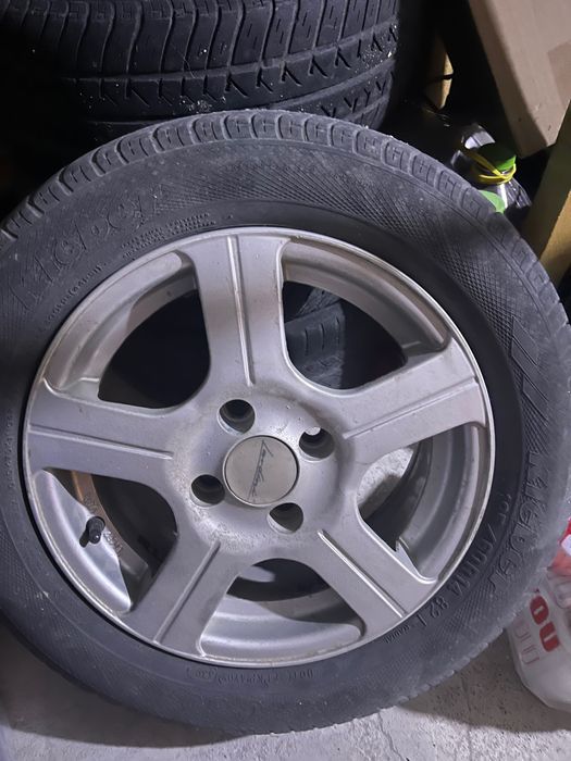 Jante 4x100 R14 9 bucăți, 5 iarnă + 4 vară