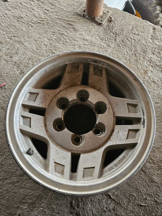 Продавам Джанти Toyota  T 15x7JJ-15