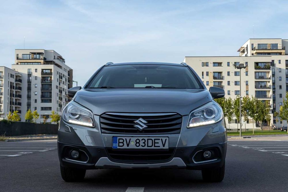 Suzuki SX4 1.6 118 CP Automată 4x4 – Trapa, Navigație, CarPlay