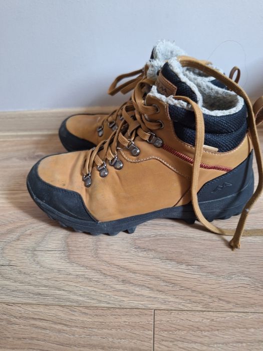 Обувки за момче - зимни
