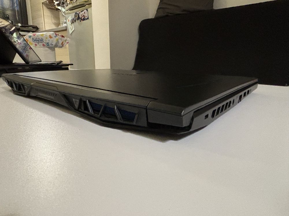 Laptop Acer Predator Helios 300 PH315-52-78SWwhats