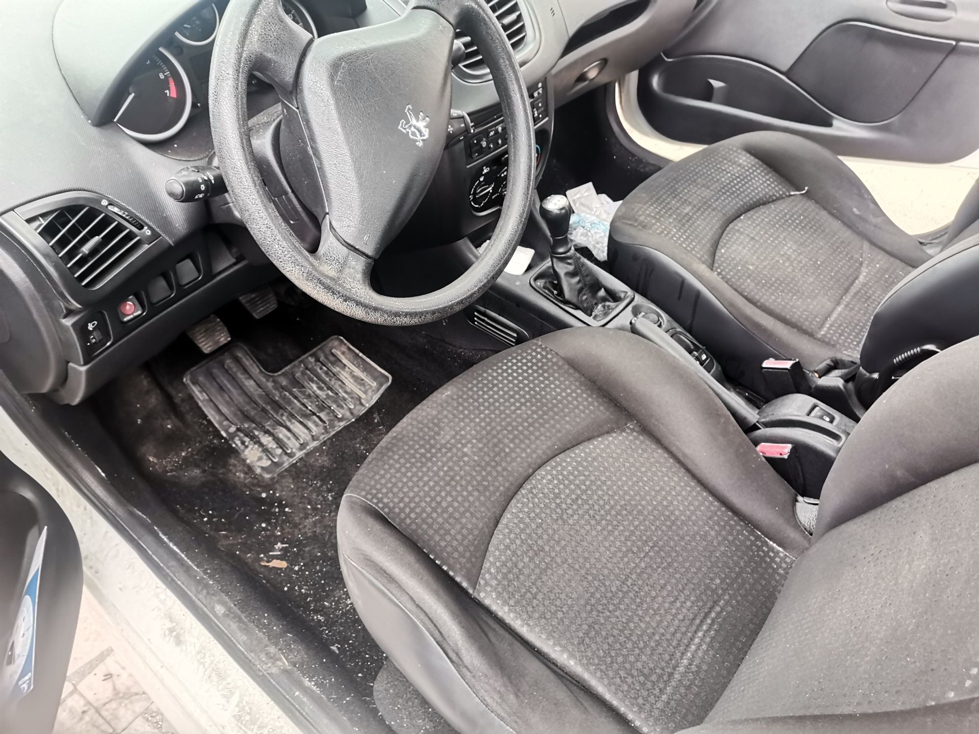 Пежо 206 + плюс peugeot 206+ plus 1.1 hfx 60hp 44kw за части