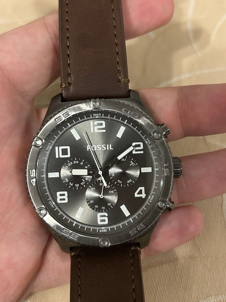 Fossil часовник BQ2800