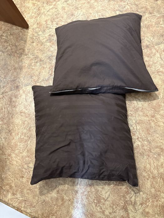 Отдам бесплатно подушки