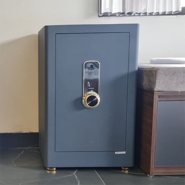 Smart wi fi safe биометрик ва сенсор кодли 45 см сейф Доставка бепул
