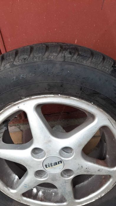 Cauciucuri de iarna plus jante