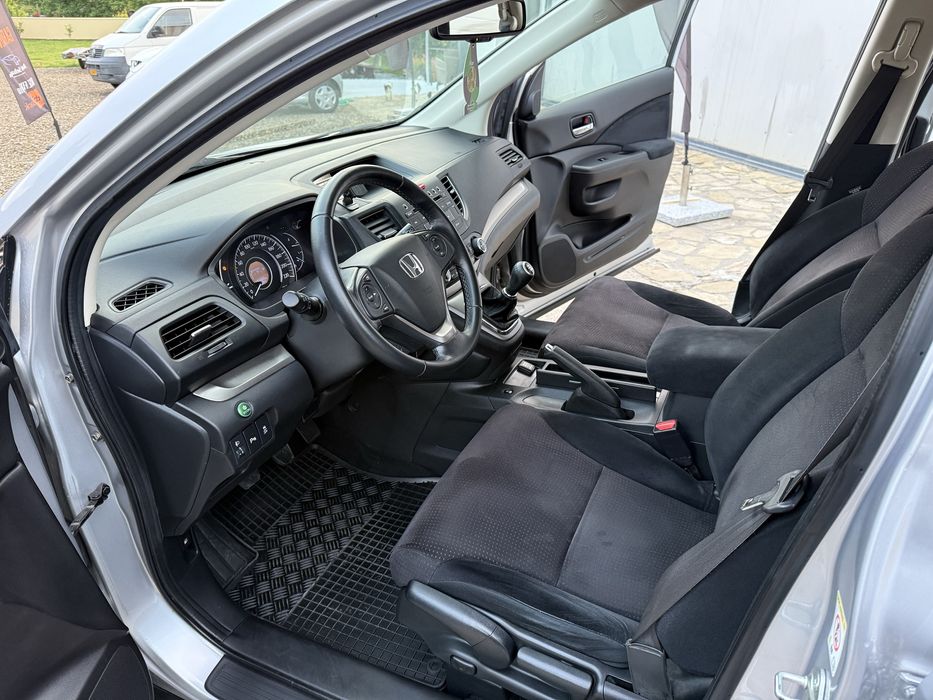 Honda CR-V Elegance / 1.6 DTEC 120 CP / Decembrie 2014 / 10.499€