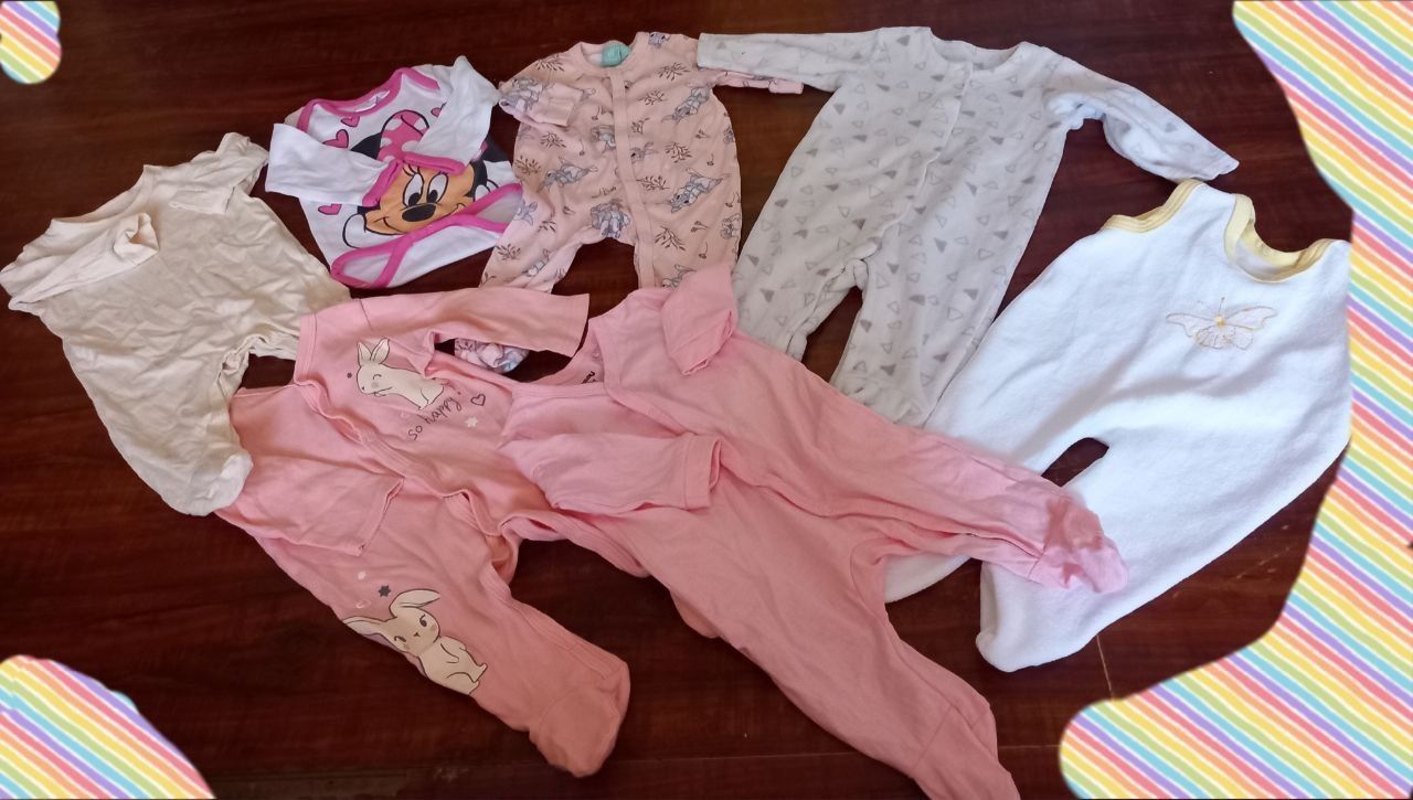 Hăinuțe bebe   .Mărimi 0/6 luni.Trimit prin poștă