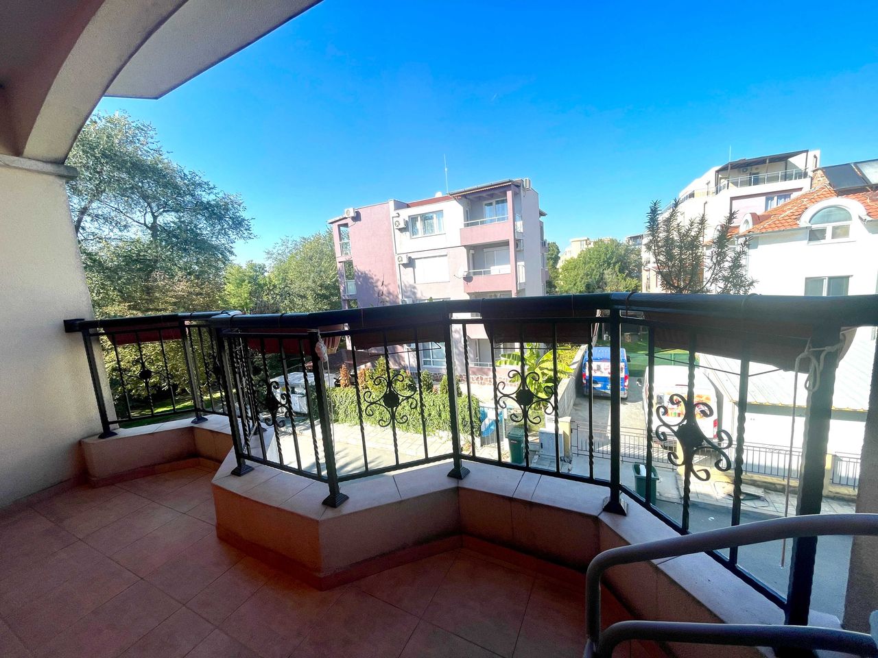 Продава се Тристаен апартамент в с. Равда, Област Бургас - 90 кв.м за 1023 €/кв.м - Снимка #7