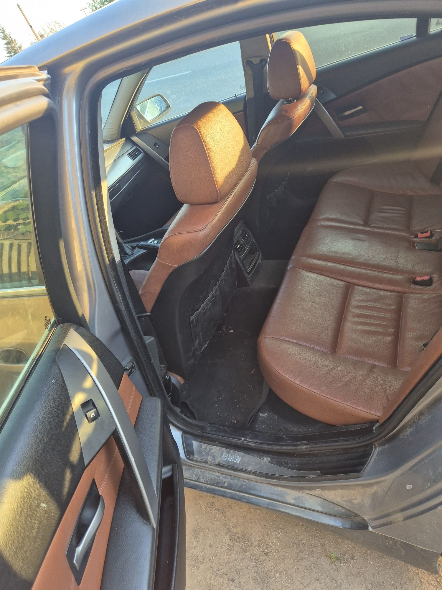 Vând bmw e60 525d fiscal pe loc