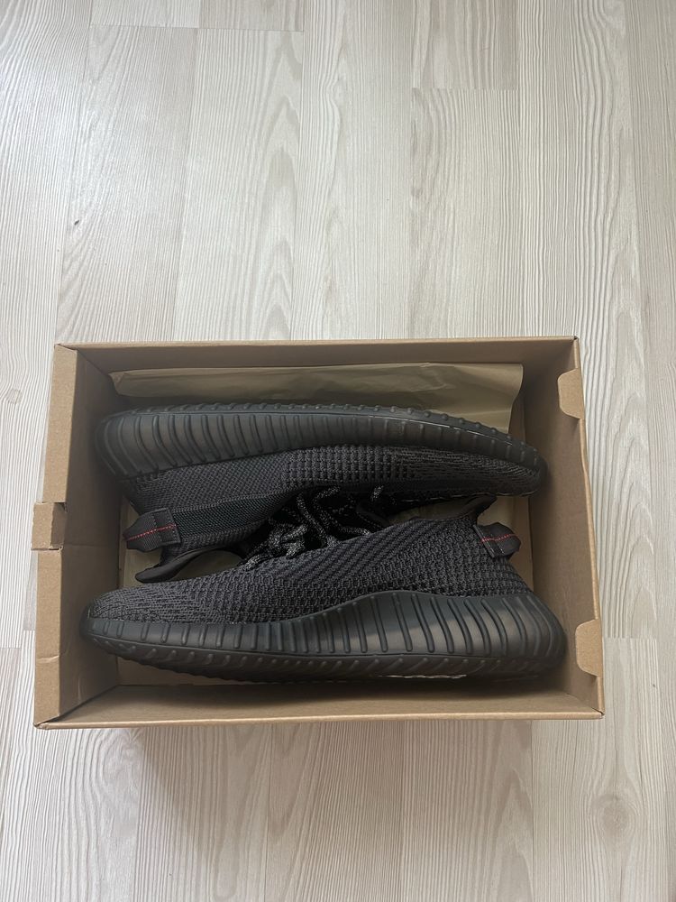 Yeezy boost 350 v2