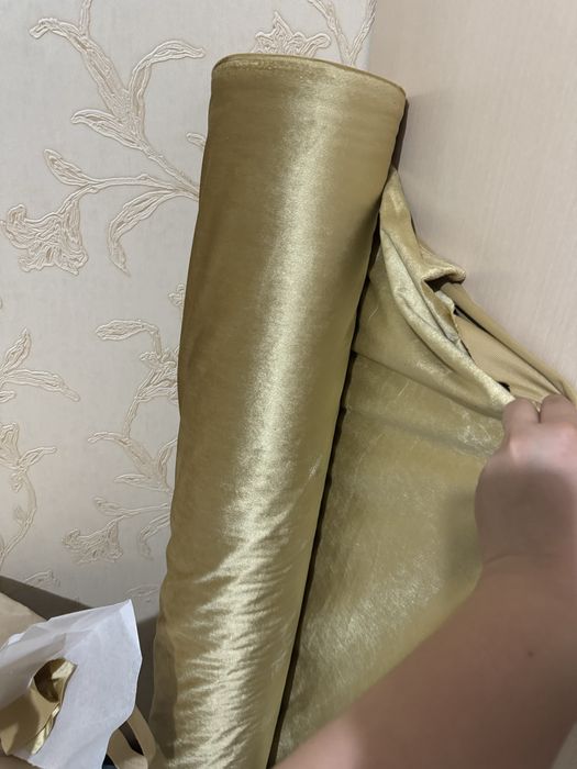 Глянцовый велюр.